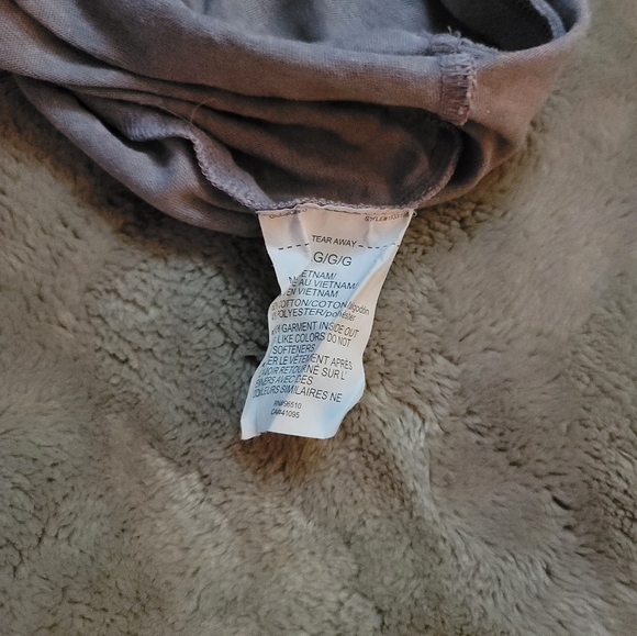 Under Armour tank top. Size large - Picture 3 of 3